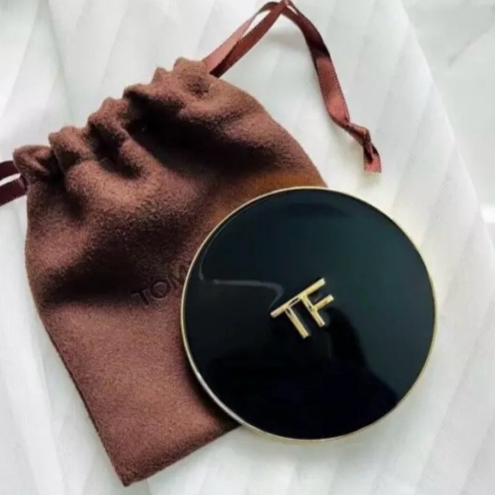 Tom Ford Mirror w/pouch